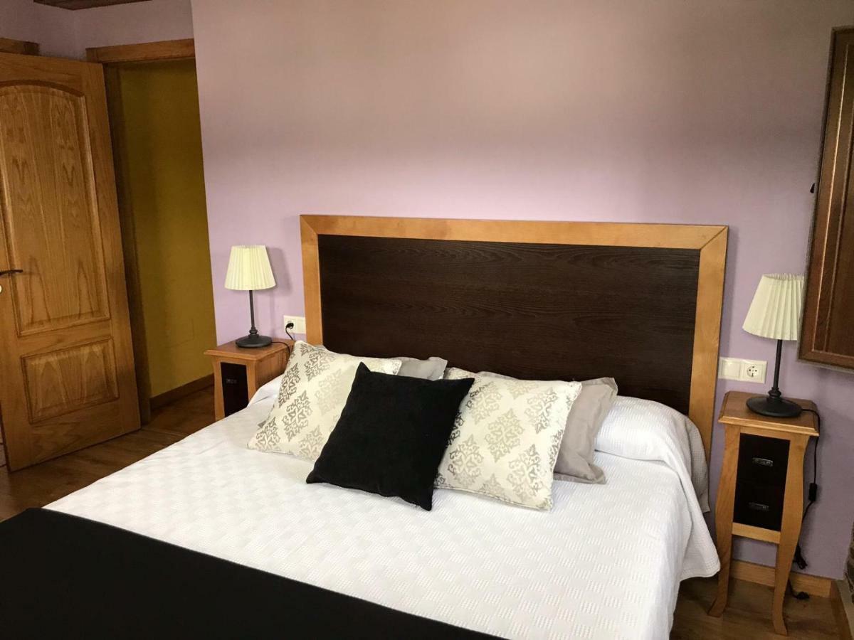 Apartamentos Carola San Tirso de Abres 외부 사진